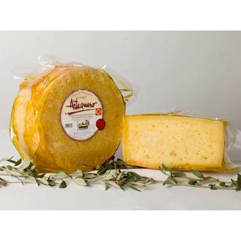 Brânză vindecat în ulei de măsline, D. O. P. -ARTEQUESO. -1,5 Kg Bucata 117560