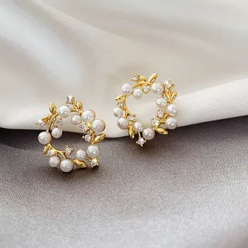Râu de gheață Farmecul Femeilor Știfturi de Cercei Neregulate Imitații de Perle de Flori de Culoare de Aur Delicat Cercel Femeie Moda Bijuterii 1Pair