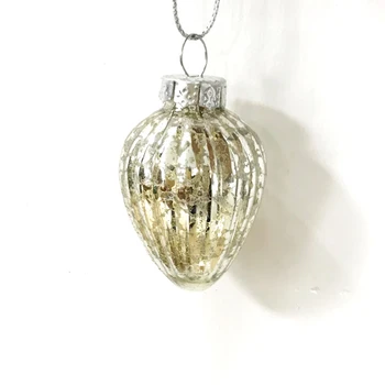 Pomul de crăciun decoratiuni sticla creatie pandantiv fereastra cadou de comerț exterior 3cm antic mică ghindă